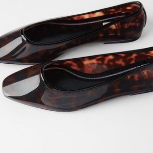 Zara Tortoise Flats in Size 40 (US 9), NWOT